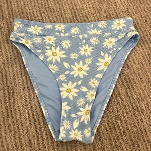 Xhileration women size medium swim bottom floral